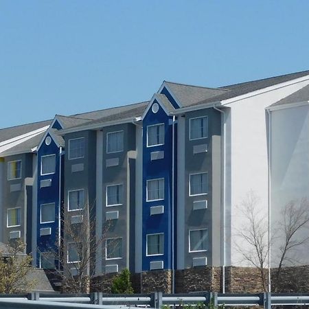 Microtel Inn & Suites By Wyndham Wheeling At The Highlands Triadelphia Eksteriør billede