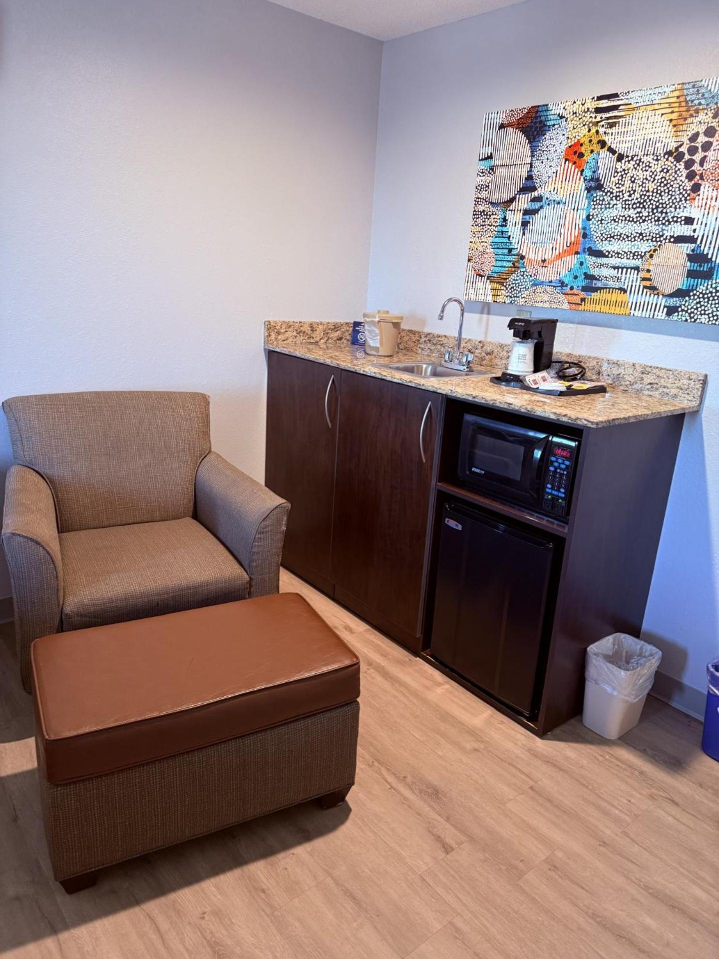 Microtel Inn & Suites By Wyndham Wheeling At The Highlands Triadelphia Eksteriør billede