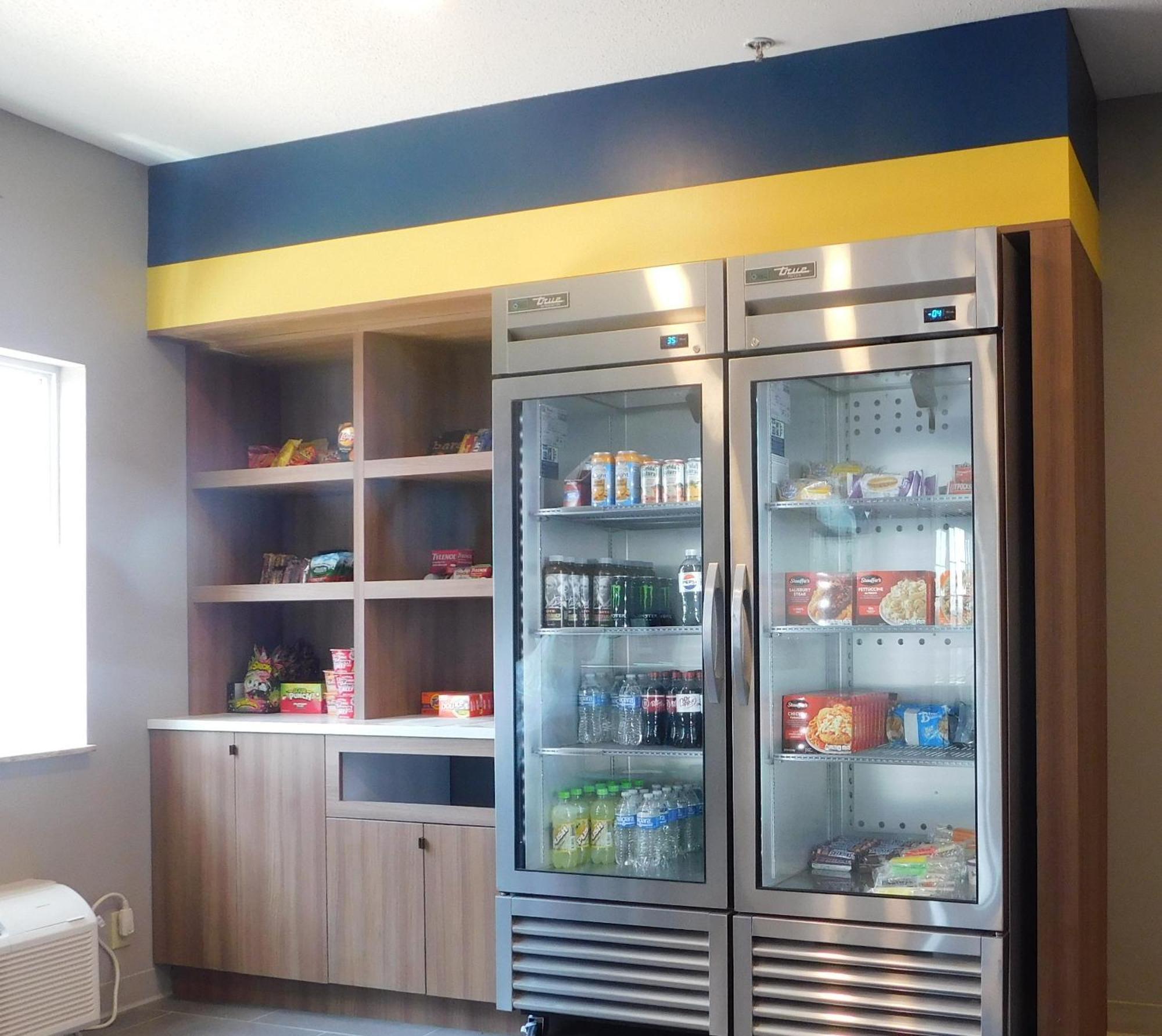 Microtel Inn & Suites By Wyndham Wheeling At The Highlands Triadelphia Eksteriør billede