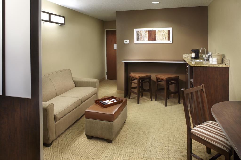 Microtel Inn & Suites By Wyndham Wheeling At The Highlands Triadelphia Eksteriør billede