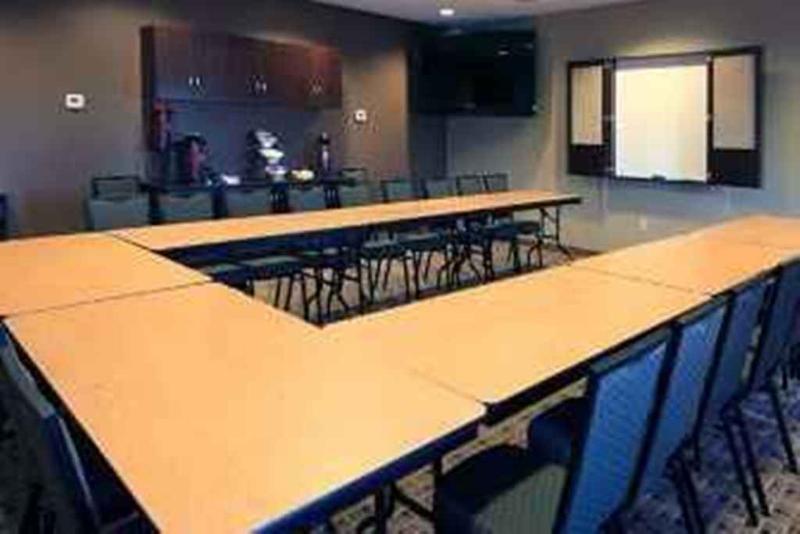 Microtel Inn & Suites By Wyndham Wheeling At The Highlands Triadelphia Eksteriør billede